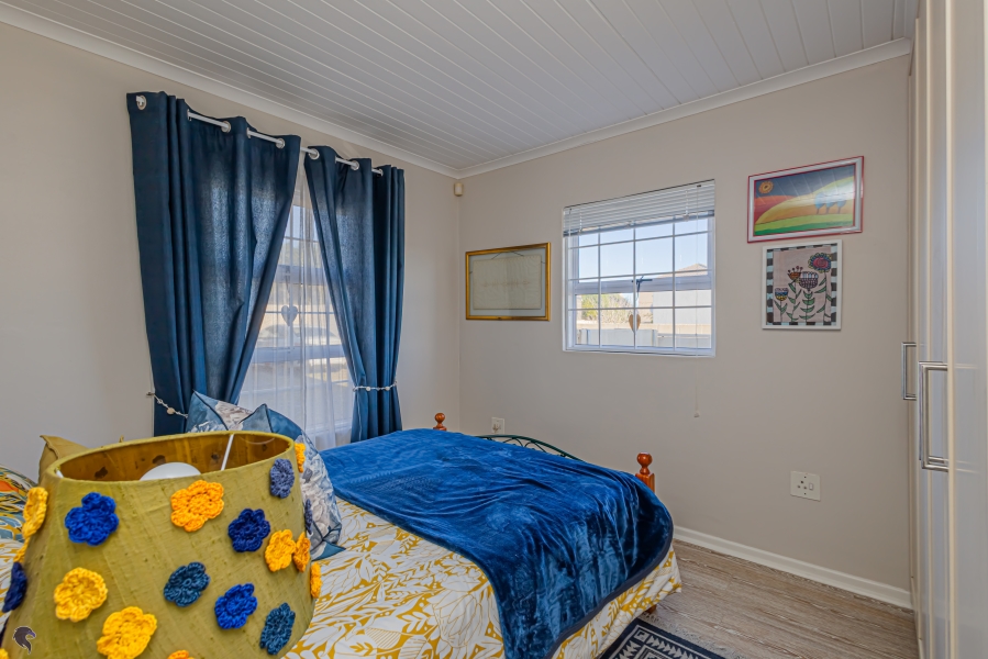 4 Bedroom Property for Sale in Myburgh Park Western Cape